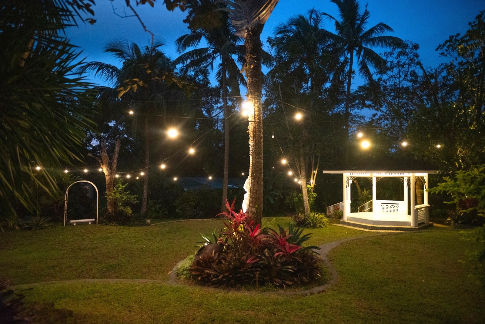 La Cristina Gardens at evening